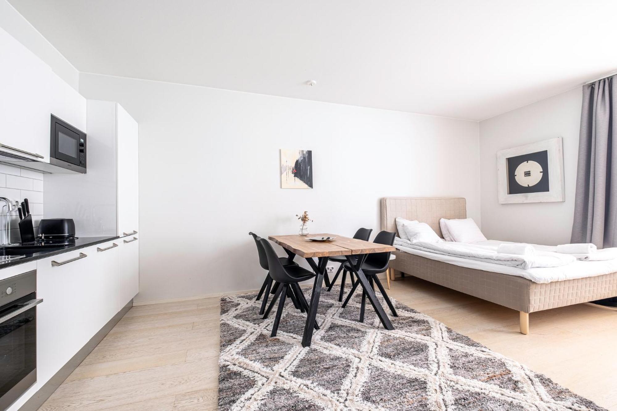 Nice Studio Apartment On A Pedestrian Street 헬싱키 외부 사진